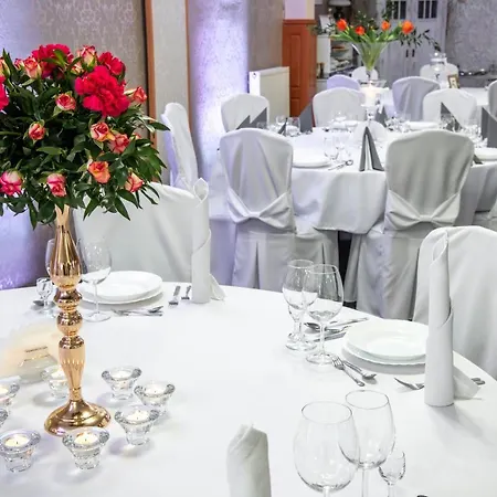 First 호텔 트체프